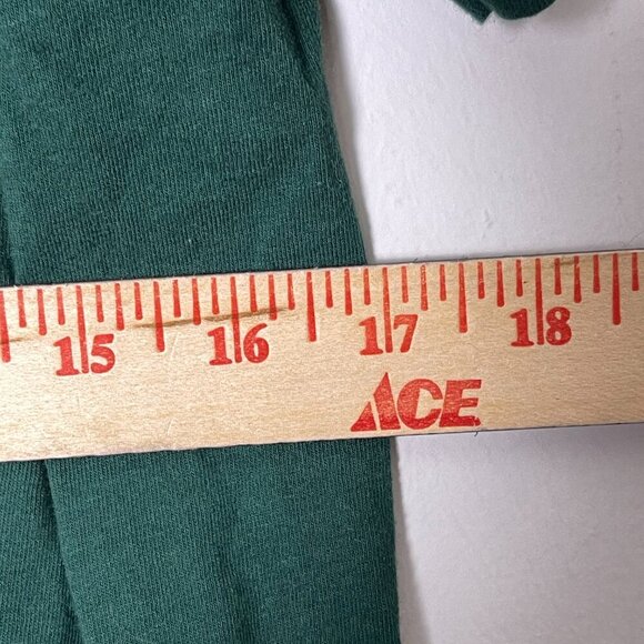 Christmas Shirt Men's Medium Green Polar Bear Chill Graphic Tee Holiday Party - Picture 4 of 8